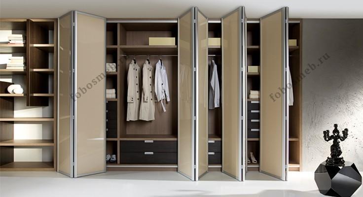 Складные двери для шкафов и гардеробных